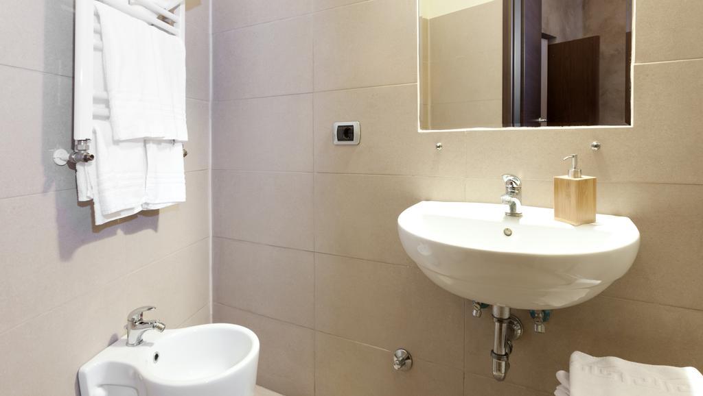 Folia B&B Ρώμη Δωμάτιο φωτογραφία